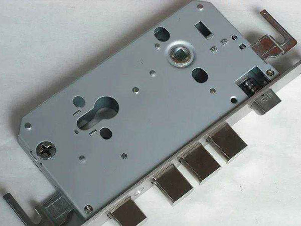 抚顺24小时上门开锁公司